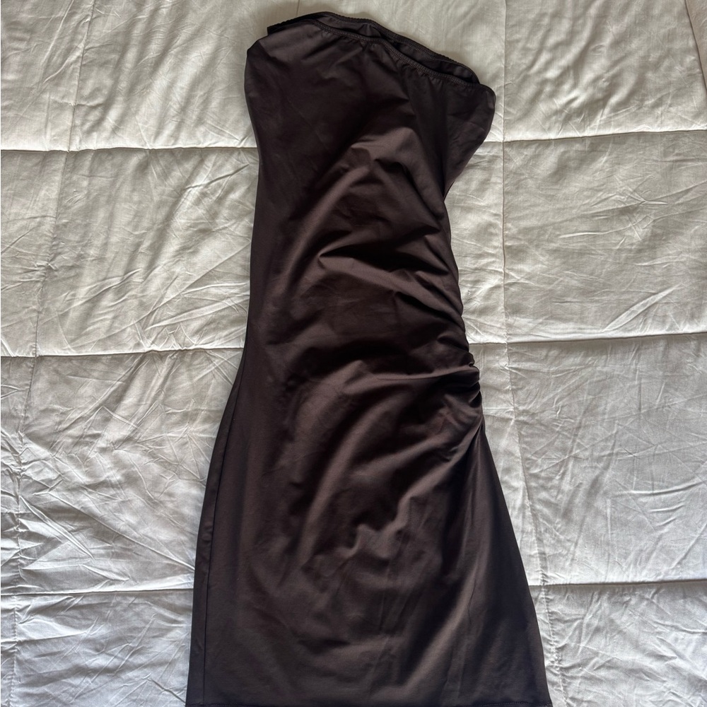 Elegant Black Strapless Dress